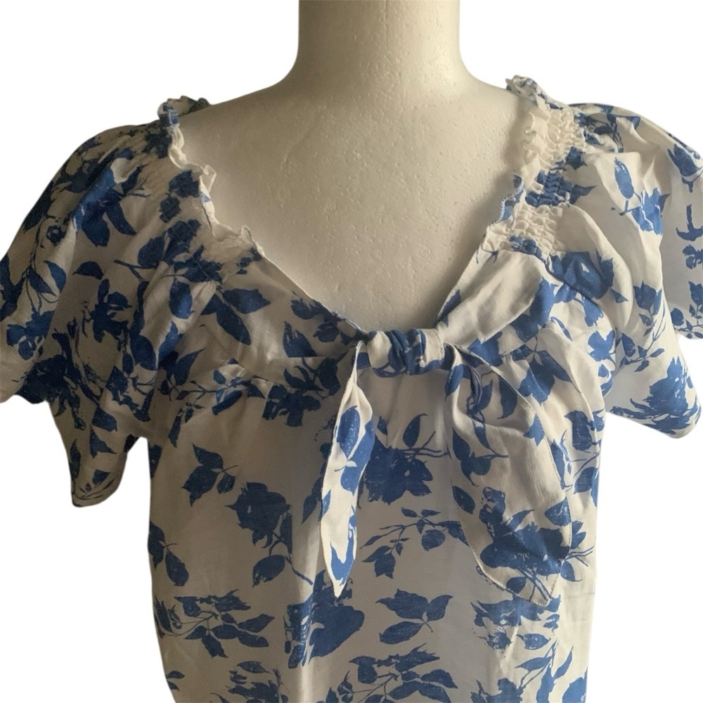 π Floral Linen Tunic Top Ruffle Tie Front Light Smocking Periwinkle Blue White M - Picture 5 of 14